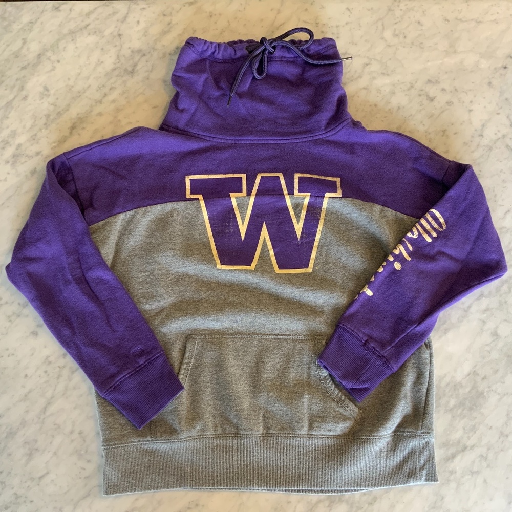 Women’s UW Huskies Sweatshirt- Size SM